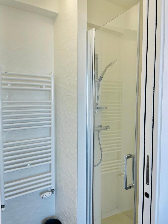 Studio BEL MOD Mont d'Or - Belvédère Moderne Lyon Exterior foto